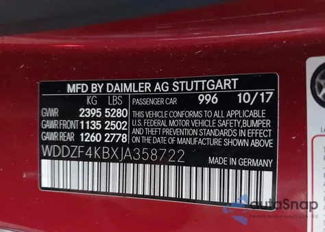 2018 Mercedes-Benz E 300 4Matic z USA, uszkodzony, nr VIN WDDZF4KBXJA358722